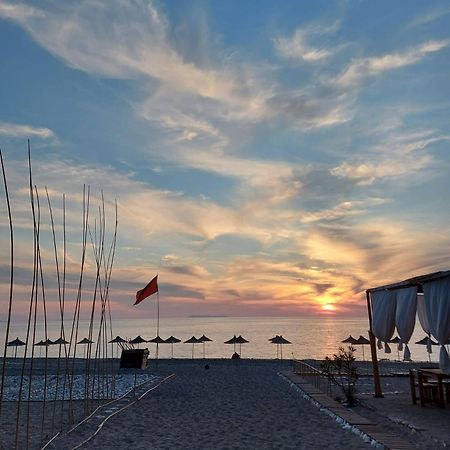 Lost Paradise Eco Camping ฮีมาเรอ ภายนอก รูปภาพ