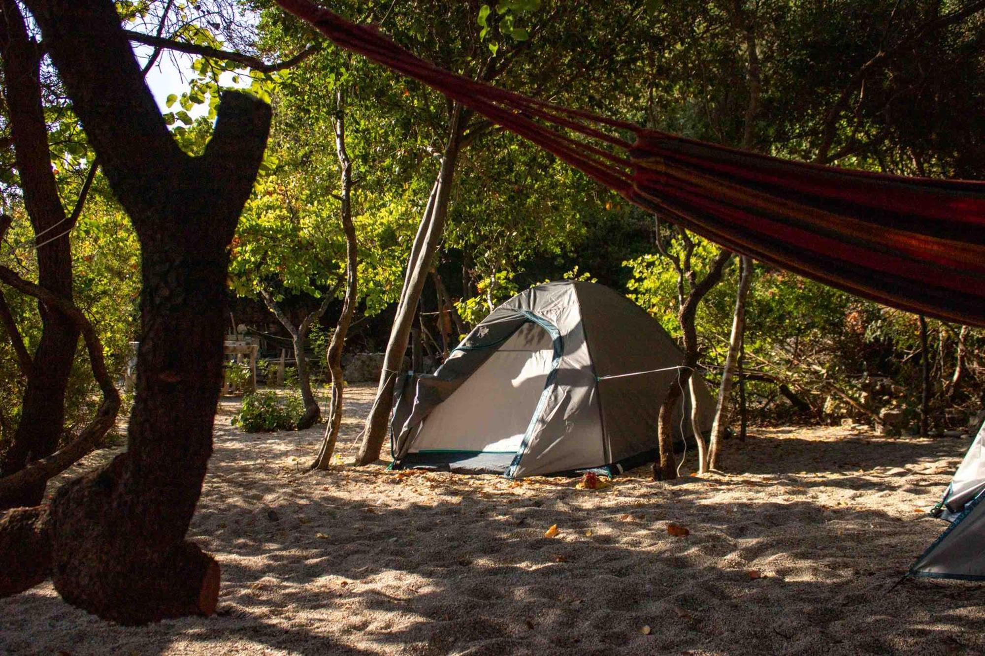 Lost Paradise Eco Camping ฮีมาเรอ ภายนอก รูปภาพ