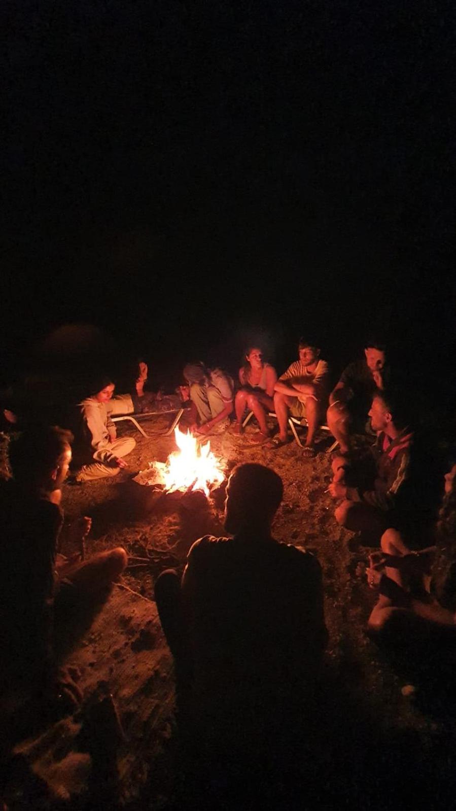 Lost Paradise Eco Camping ฮีมาเรอ ภายนอก รูปภาพ